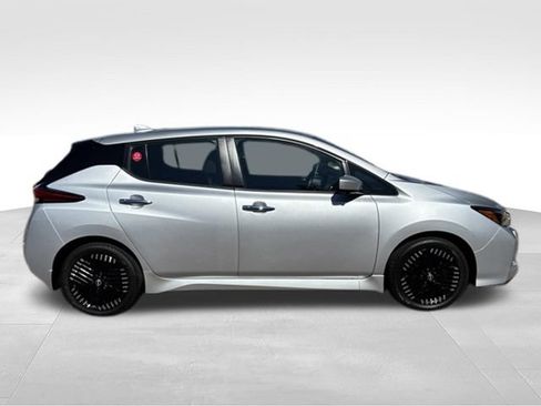 Certified 2025 Nissan Leaf SV Plus FWD image 13
