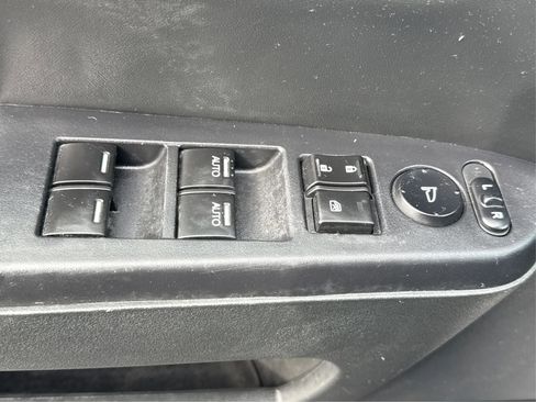 Used 2011 Honda Pilot EX-L image 20