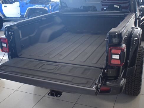 Used 2020 Jeep Gladiator Rubicon image 26