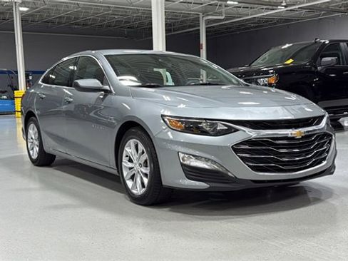 Certified 2024 Chevrolet Malibu LT image 2