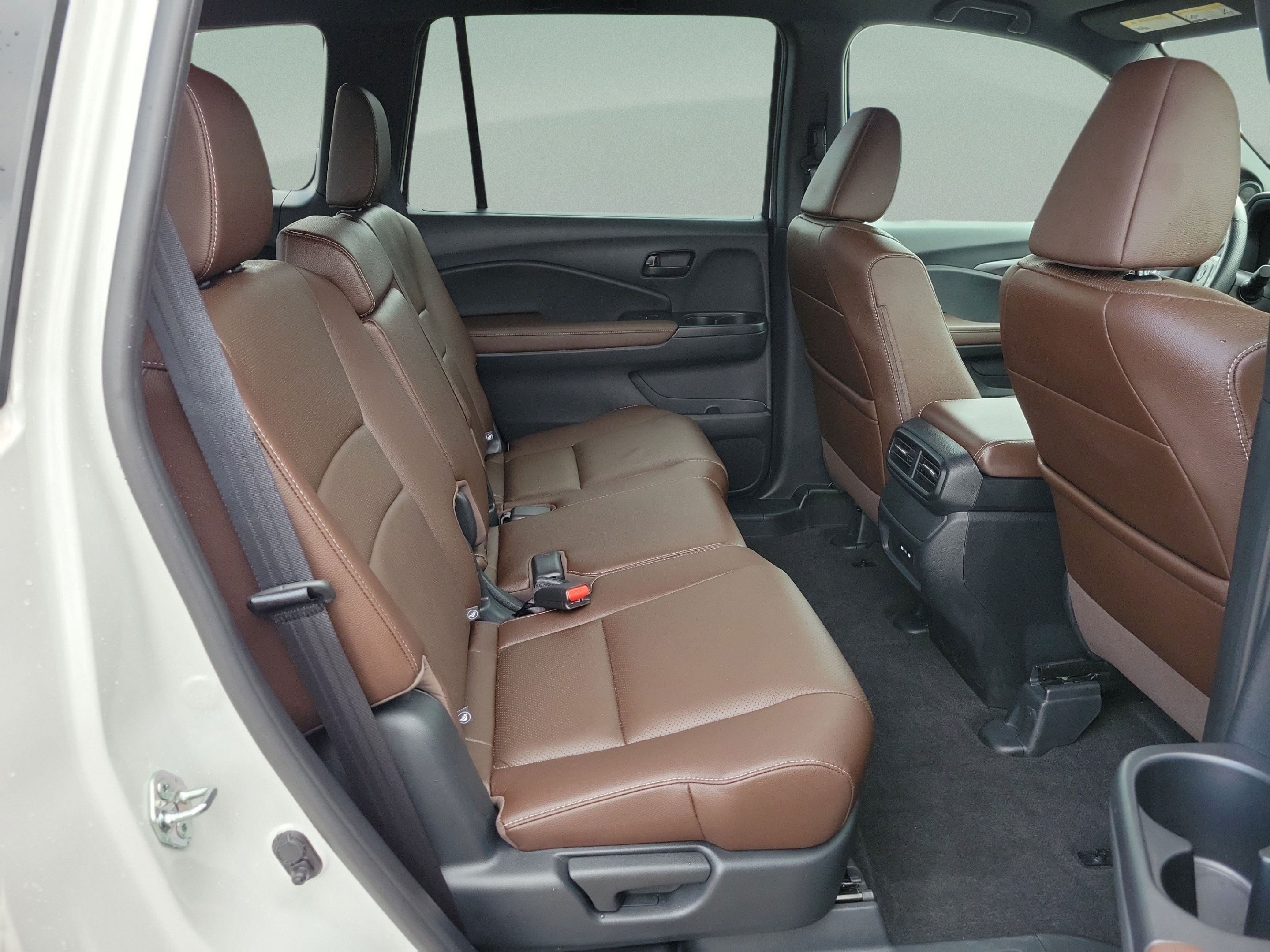Certified 2025 Honda Passport EX-L image 10