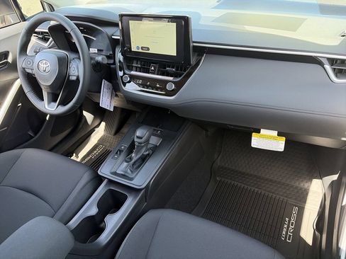 New 2026 Toyota Corolla Cross LE FWD image 24
