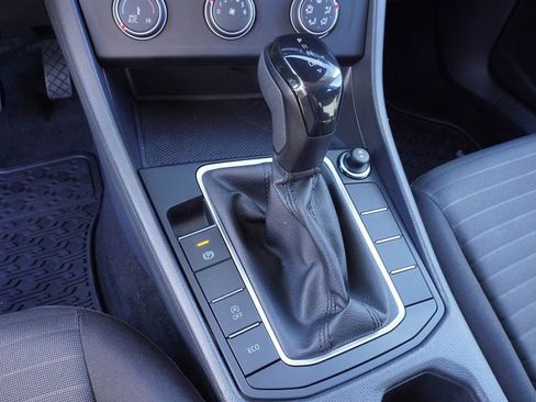 Used 2023 Volkswagen Jetta S image 18