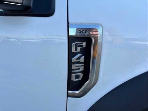 Used 2018 Ford F450 XL w/ Power Equipment Group image 9
