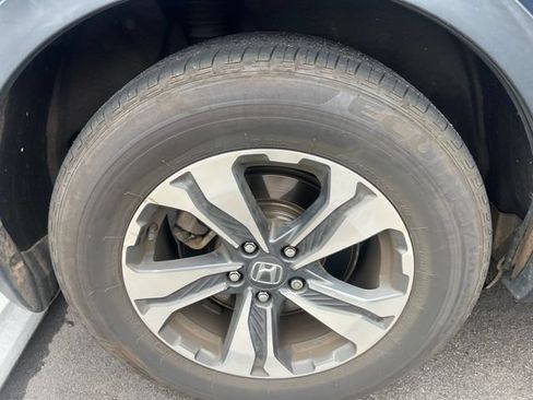 Used 2019 Honda CR-V LX image 12