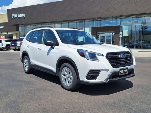 Used 2023 Subaru Forester AWD/4WD image 1