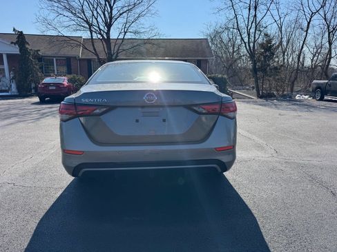 Used 2024 Nissan Sentra S image 7