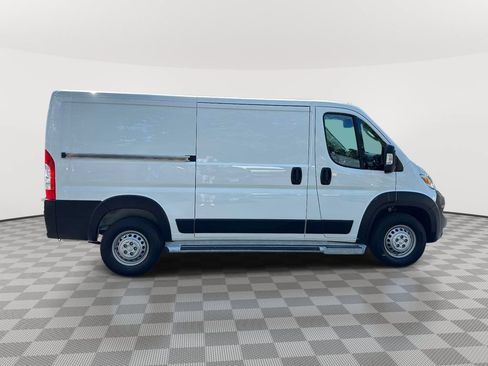 Used 2025 RAM ProMaster 2500 w/ U-Haul Equipment Group FWD image 2
