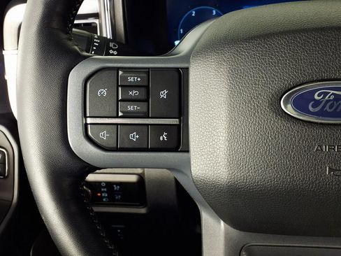 Used 2024 Ford F250 Lariat w/ Sport Appearance Package AWD/4WD image 20