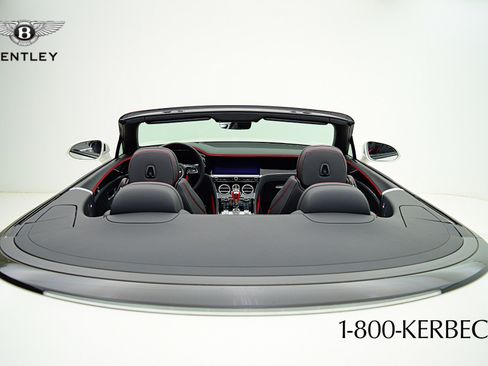 Used 2025 Bentley Continental GT Speed image 9