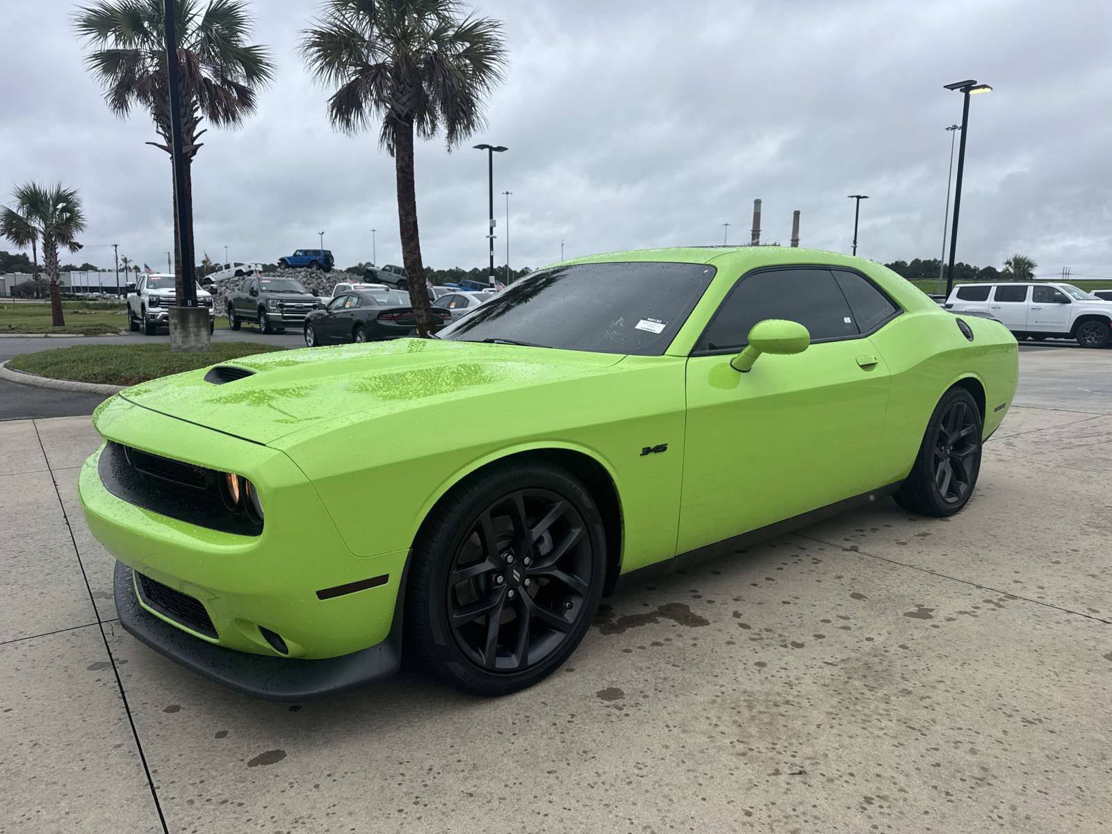 Used 2023 Dodge Challenger R/T w/ Blacktop Package RWD image 3