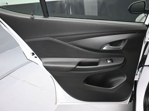 Used 2024 Buick Envista Preferred w/ Convenience I Package image 28