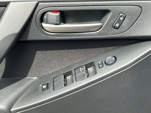Used 2012 MAZDA MAZDA3 i Touring FWD image 21