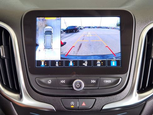 Certified 2024 Chevrolet Equinox LT FWD image 18