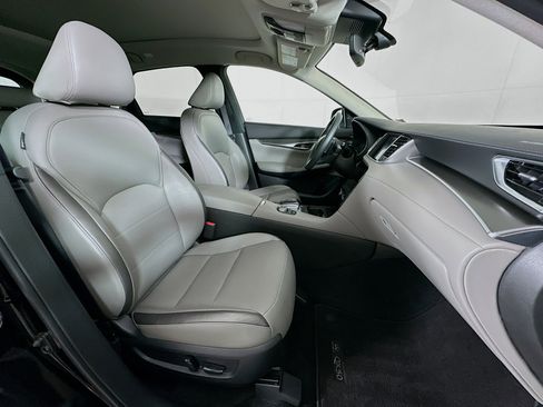 Used 2023 INFINITI QX50 Luxe AWD/4WD image 31