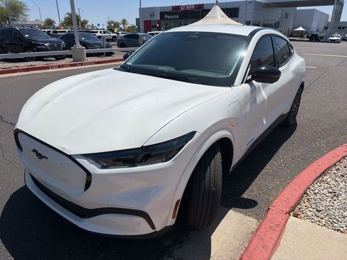 Used 2025 Ford Mustang Mach-E Premium image 1