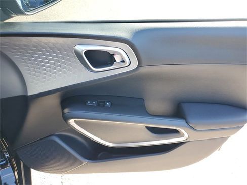 New 2025 Kia Soul LX image 10