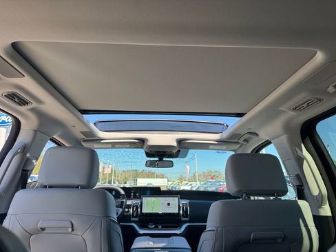 New 2025 Ford Expedition Max Platinum w/ Platinum Ultimate Package image 31