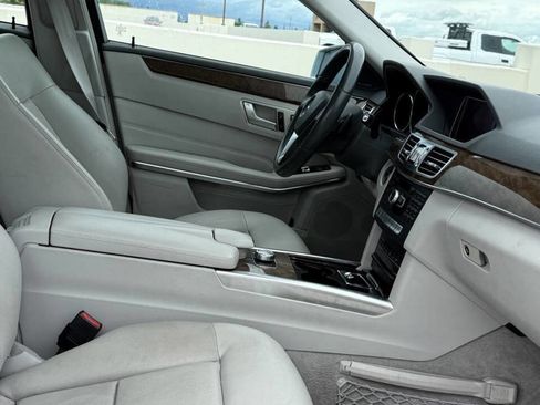 Used 2014 Mercedes-Benz E 350 Sedan image 28