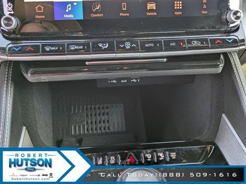 New 2026 Jeep Grand Wagoneer 2WD image 25