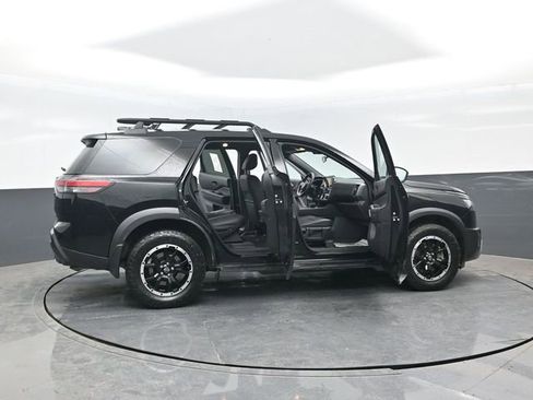 Used 2025 Nissan Pathfinder Rock Creek AWD/4WD image 25