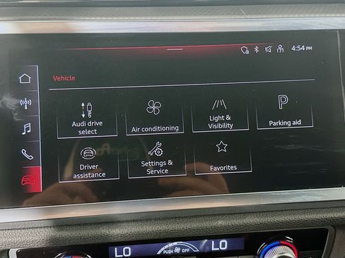 Used 2025 Audi Q3 2.0T Premium image 19