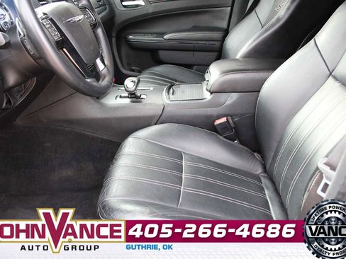 Used 2012 Chrysler 300 S image 23