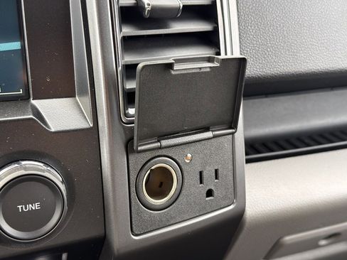 Used 2017 Ford F150 XLT w/ Equipment Group 302A Luxury image 30