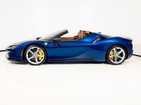 Certified 2022 Ferrari SF90 Spider AWD/4WD image 8