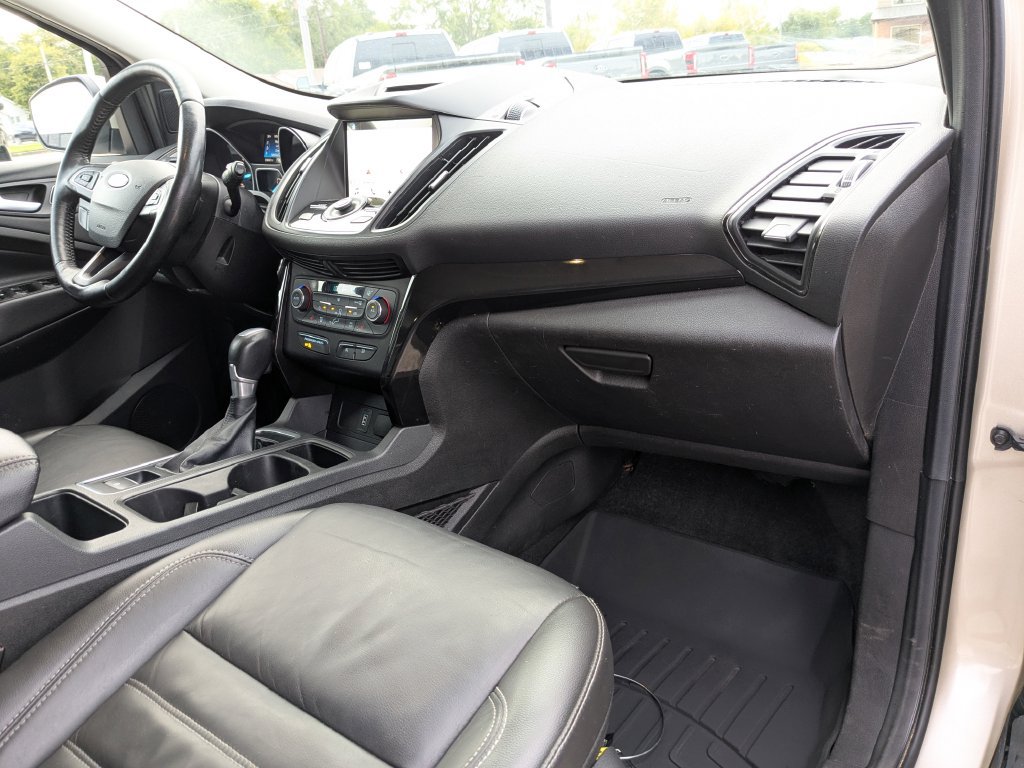 Used 2017 Ford Escape Titanium AWD/4WD image 12