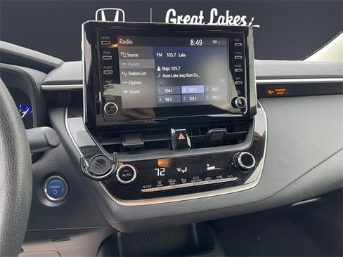 Used 2020 Toyota Corolla LE image 11