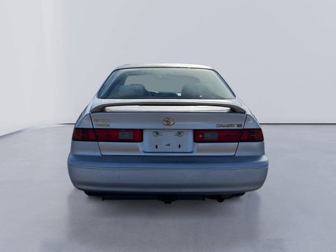 Used 1997 Toyota Camry LE image 4