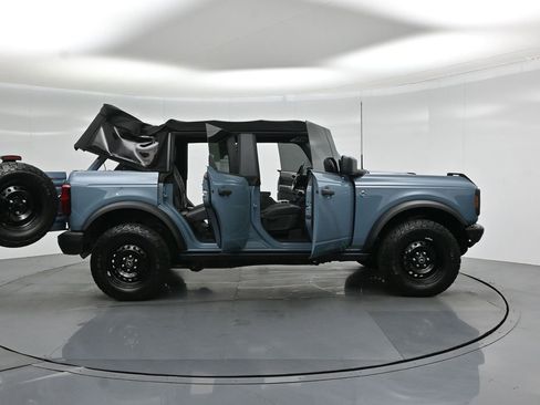 Certified 2022 Ford Bronco Black Diamond AWD/4WD image 5