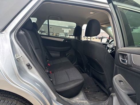 Used 2016 Subaru Outback 2.5i Premium AWD/4WD image 11