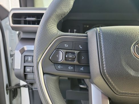 New 2025 Toyota 4Runner SR5 image 22