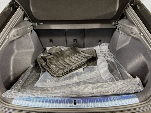 Certified 2025 Audi Q3 2.0T Premium Plus w/ Premium Plus Package image 25