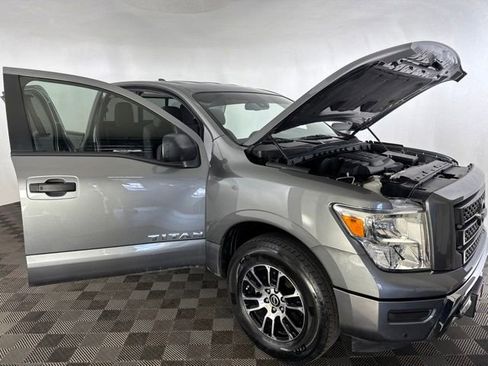 Certified 2024 Nissan Titan SV AWD/4WD image 12