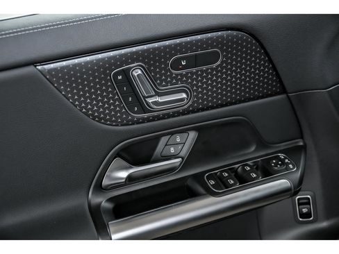 Certified 2026 Mercedes-Benz GLA 250 4MATIC image 5