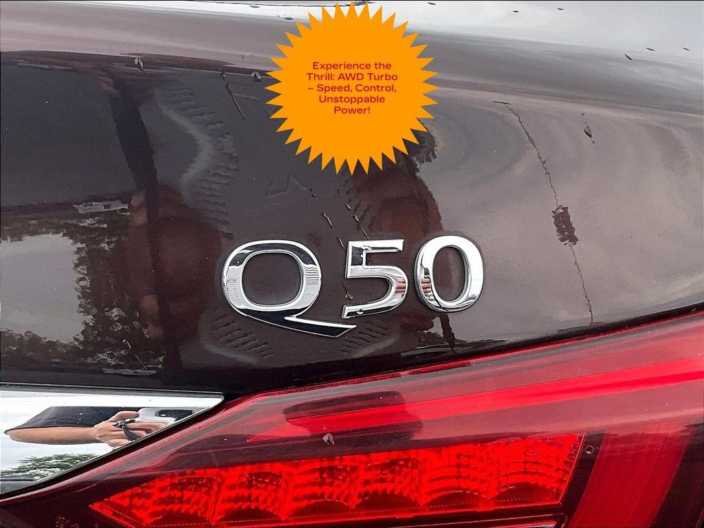 Used 2019 INFINITI Q50 Luxe w/ Essential Package (3.0T Luxe) AWD/4WD image 8