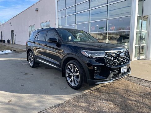 Used 2025 Ford Explorer Platinum w/ Ultimate Package AWD/4WD image 1
