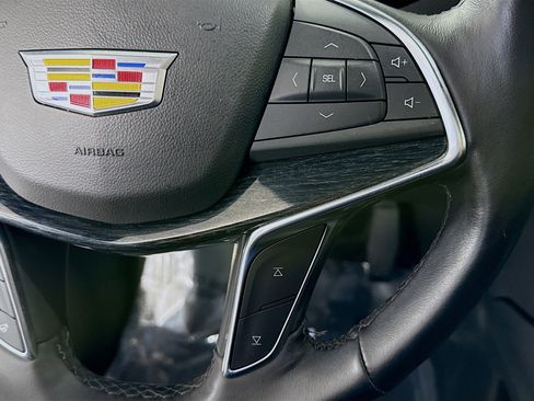 Used 2024 Cadillac XT5 Premium Luxury image 15