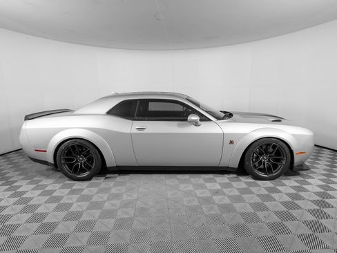 Used 2021 Dodge Challenger R/T Scat Pack image 4