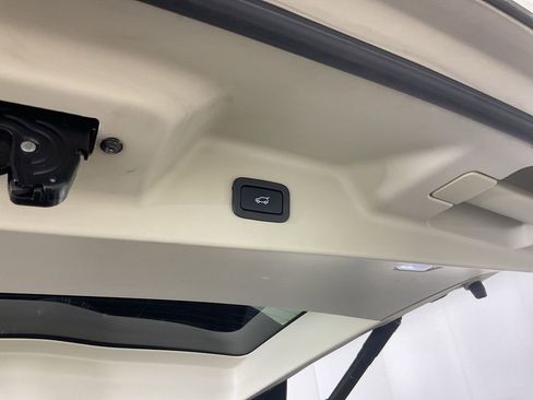 Used 2019 Land Rover Range Rover AWD/4WD image 25