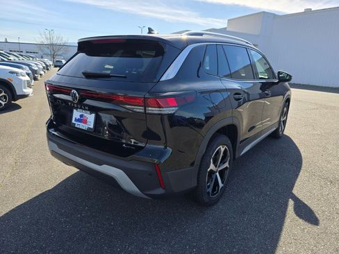 New 2026 Volkswagen Tiguan SE AWD/4WD image 3