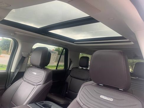 New 2027 Ford Expedition Platinum w/ Platinum Ultimate Package AWD/4WD image 21