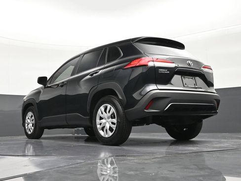 Used 2025 Toyota Corolla Cross L FWD image 22