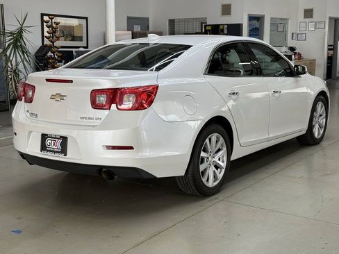 Used 2015 Chevrolet Malibu LTZ FWD image 2