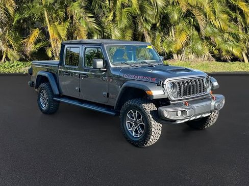 Used 2024 Jeep Gladiator Mojave w/ Technology Group image 4
