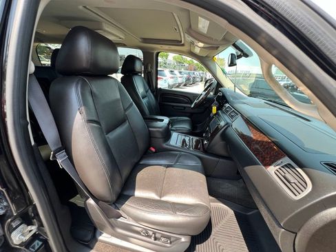 Used 2014 GMC Yukon Denali AWD/4WD image 30