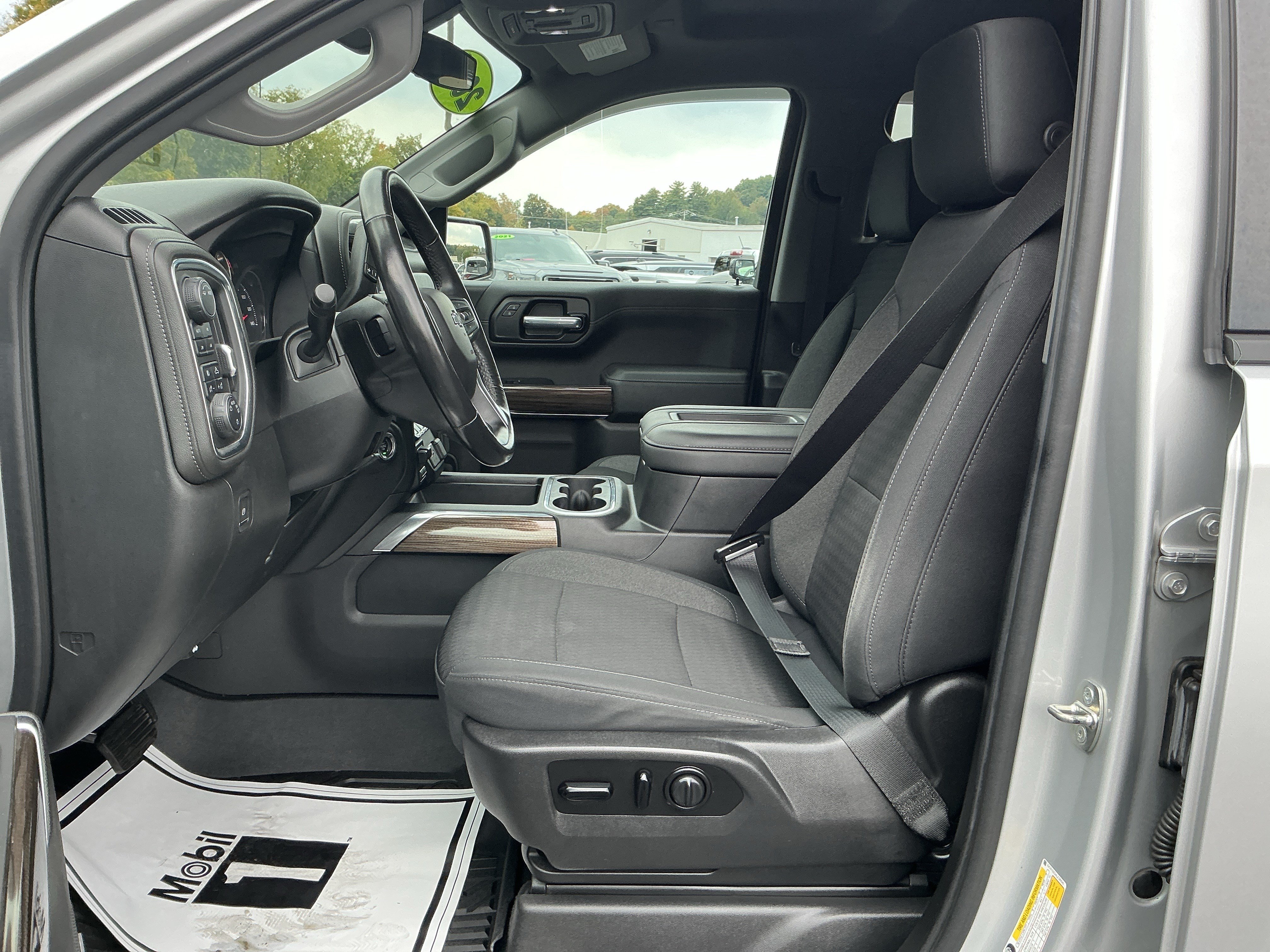 Used 2020 Chevrolet Silverado 1500 RST AWD/4WD image 15